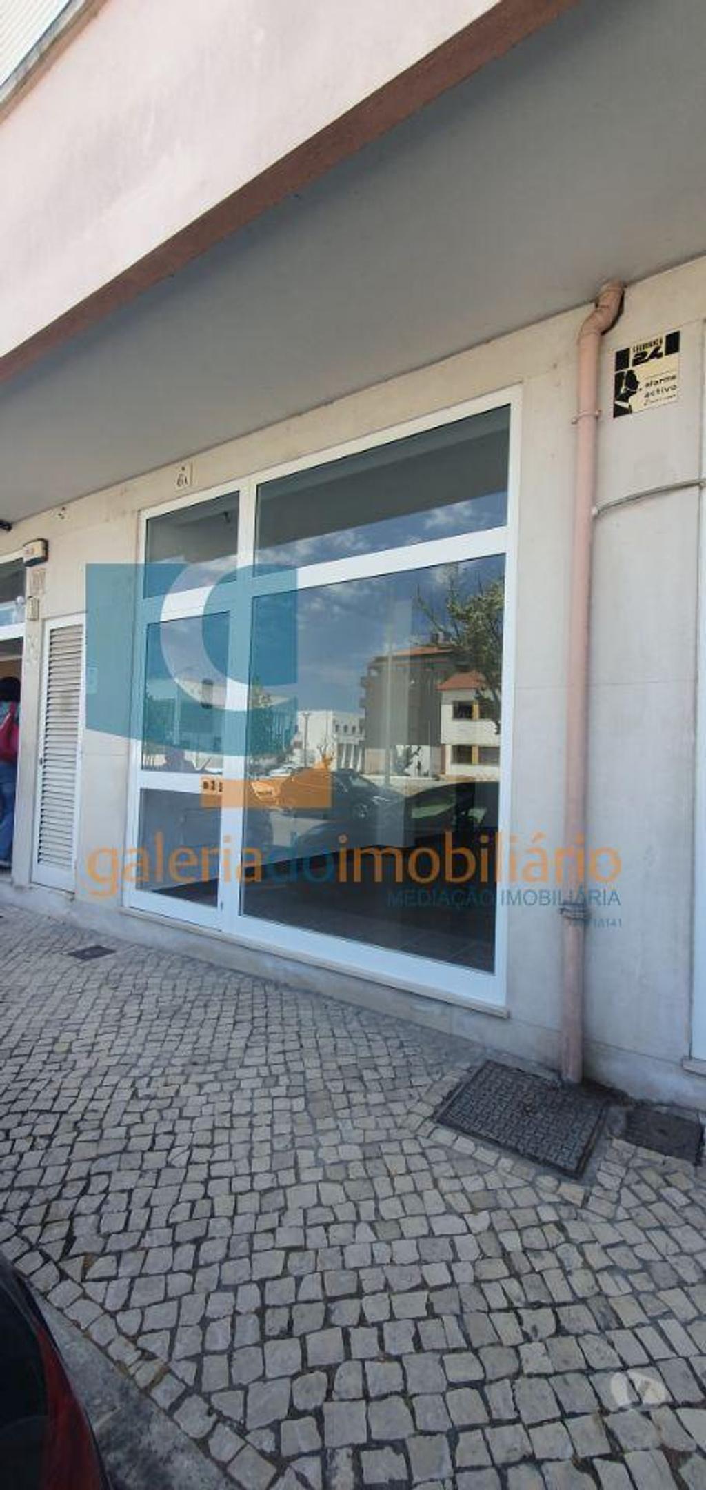 Comprar Loja Entroncamento - Fotos para Loja Excelente Localização, impecável, como nova !!!