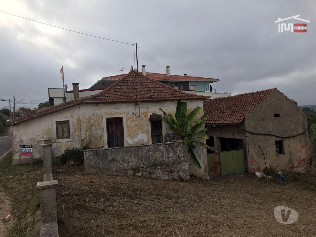 Apartamentos a venda Ourém - Fotos para Moradia rústica para recuperar a 5 minutos de Fátima (1-M-000571)