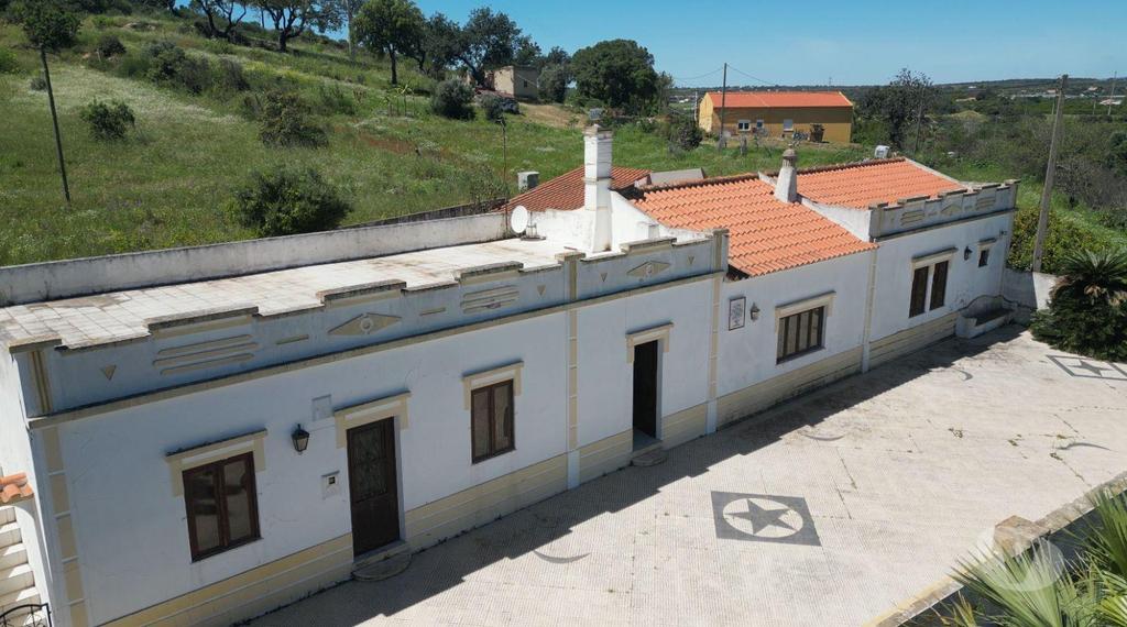 Terrenos Silves - Fotos para Quinta em Alcantarilha Viabilidade para 6 Vivendas e Moradia T5