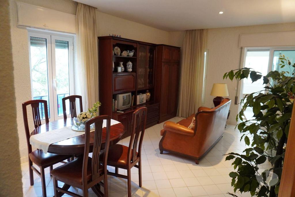 Imóveis para alugar Loulé - Fotos para Arrende Já: Apartamento T3 em Quarteira a 2 Minutos da Praia