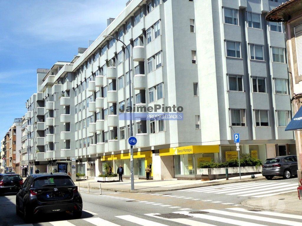 Apartamentos a venda Porto - Fotos para Apartamento em construção T2 à Rua da Constituição. Porto,