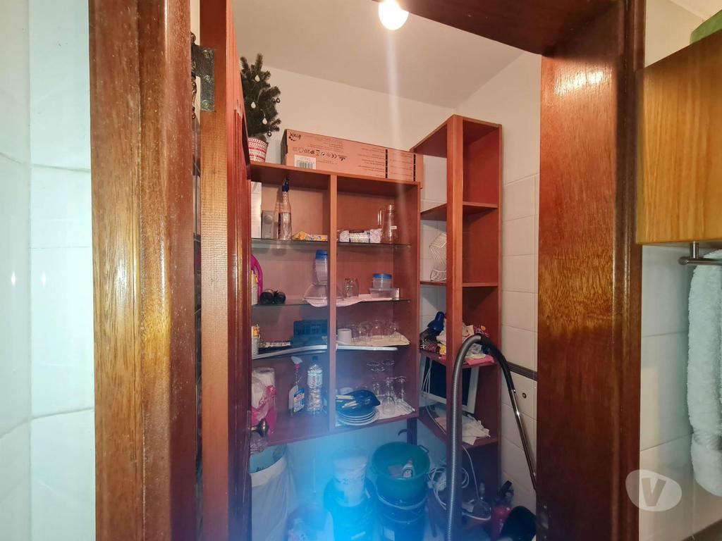Comprar Loja Loulé - Fotos para Loja em Quarteira na Avenida Francisco Sá Carneiro