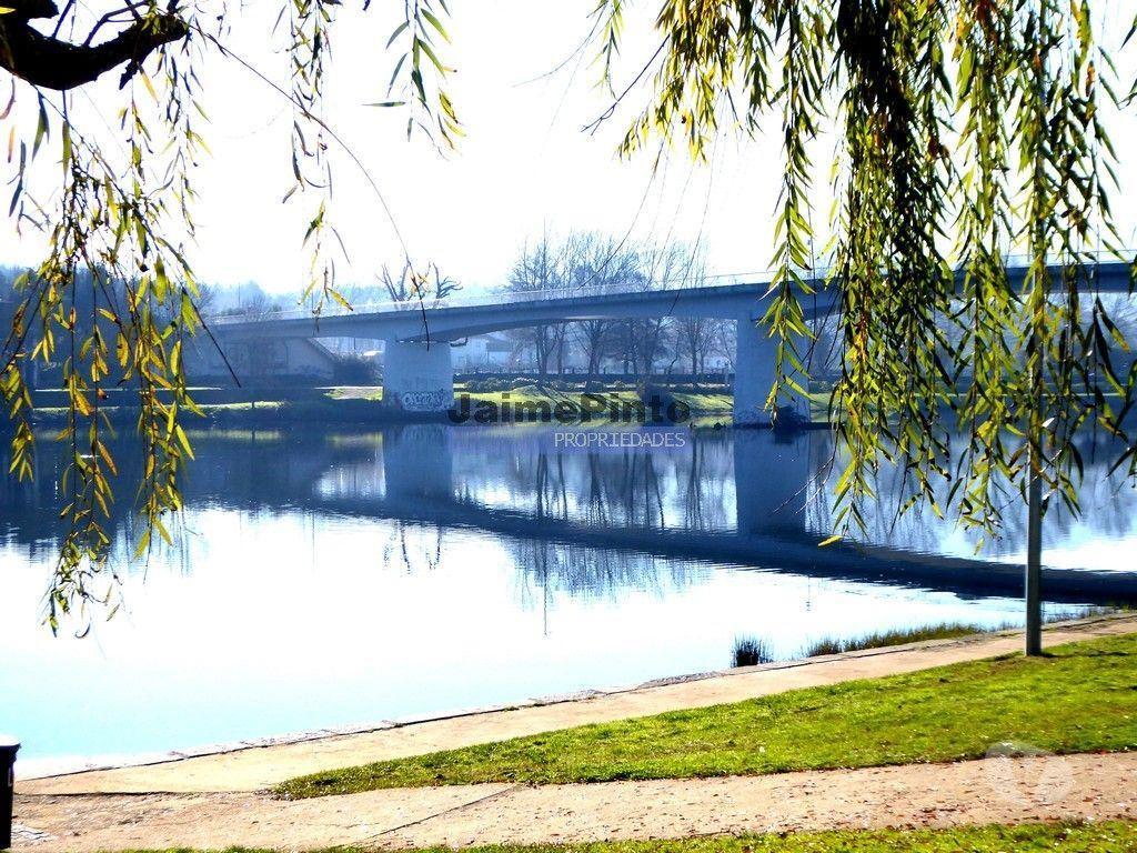 Apartamentos a venda Ponte de Lima - Fotos para Quinta 1.500m2 com Moradia V4. Portugal, V. do Castelo, Ponte de