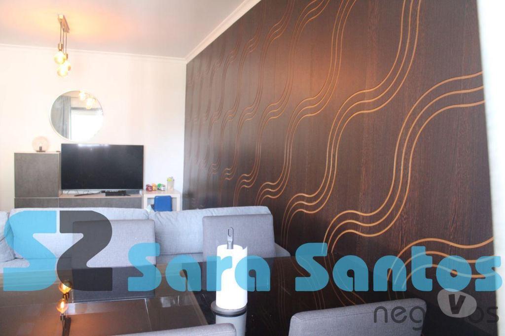 Apartamentos a venda Vila Nova de Gaia - Fotos para T2 Renovado C 2 Frentes e Garagem Box-Vila Nova Gaia (SS0722)