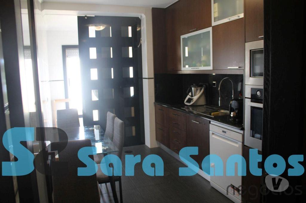 Apartamentos a venda Vila Nova de Gaia - Fotos para T2 Renovado C 2 Frentes e Garagem Box-Vila Nova Gaia (SS0722)