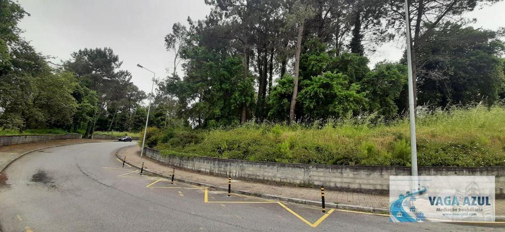 Terrenos Gondomar - Fotos para Terreno com 5.000 m2 aos Bombeiros de em Rio Tinto (240056)