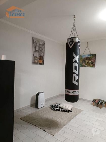 Venda imóveis comerciais - Fotos para Magnifico T1 - na Ramada - Odivelas
