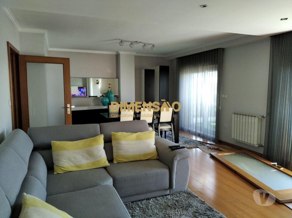 Apartamentos a venda Matosinhos - Fotos para Excelente T3 Recuado em S. Mamede de Infesta DCI121 (DCI121)