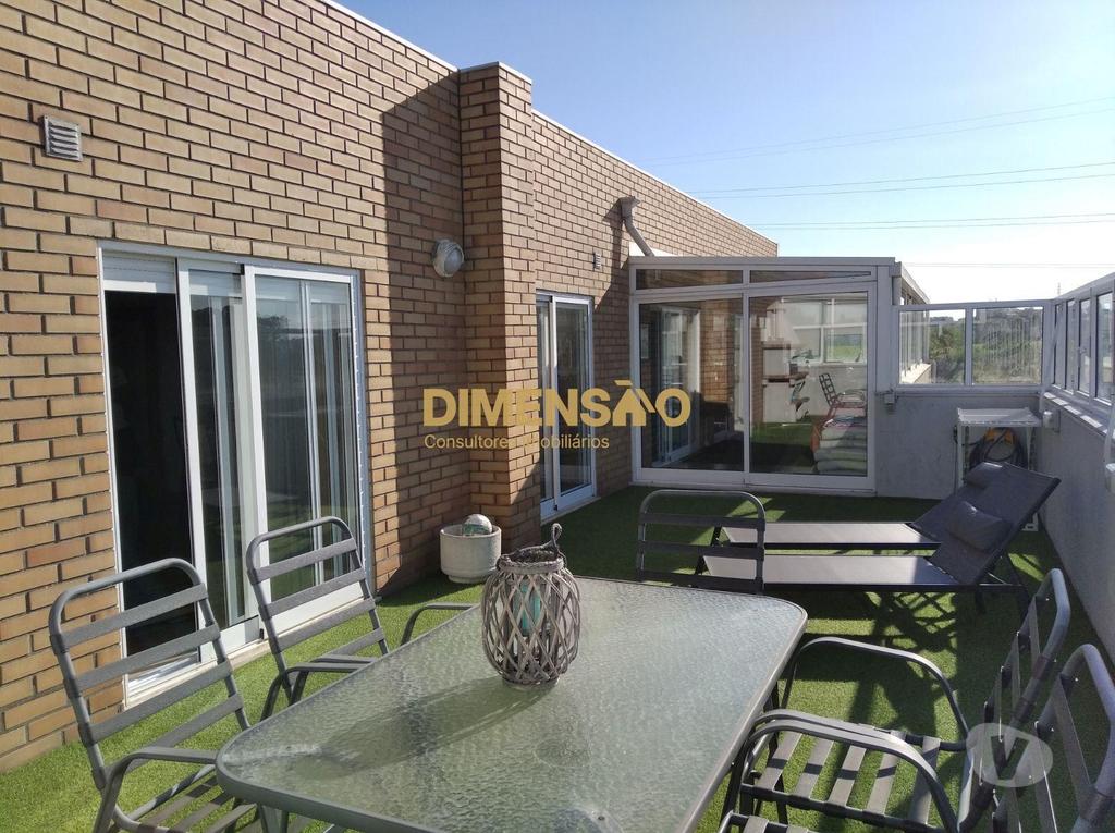 Apartamentos a venda Matosinhos - Fotos para Excelente T3 Recuado em S. Mamede de Infesta DCI121 (DCI121)