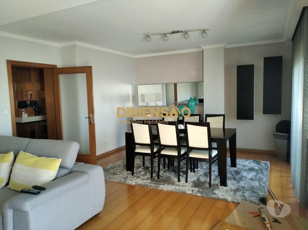 Apartamentos a venda Matosinhos - Fotos para Excelente T3 Recuado em S. Mamede de Infesta DCI121 (DCI121)