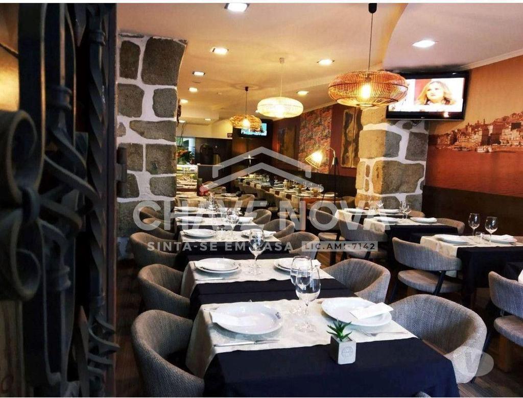 Comprar Loja Porto - Fotos para Trespasse de Restaurante na Trindade - Porto