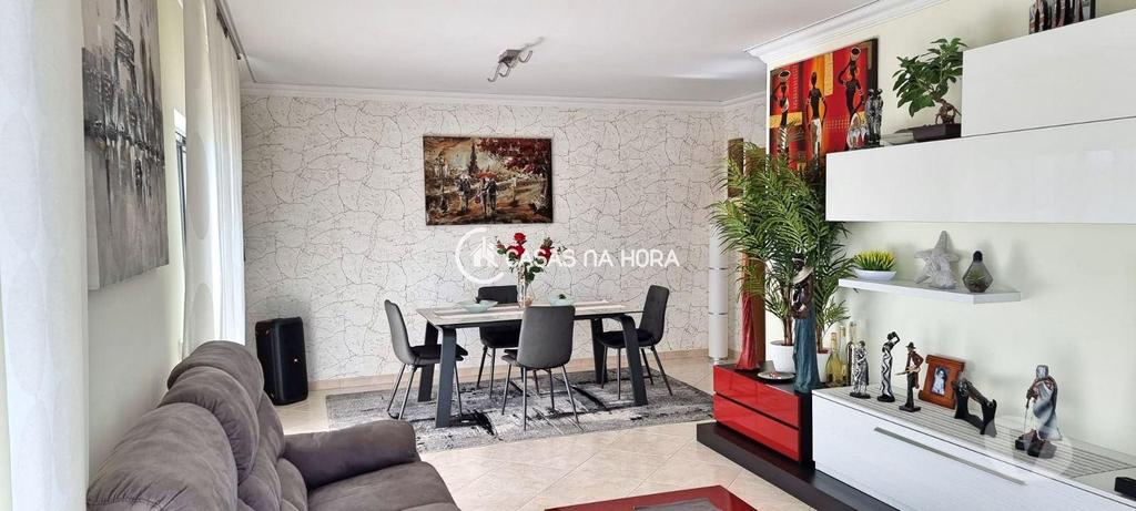 Apartamentos a venda Portimão - Fotos para T3 com garagem box, amplo terraço e vista mar em zona central de