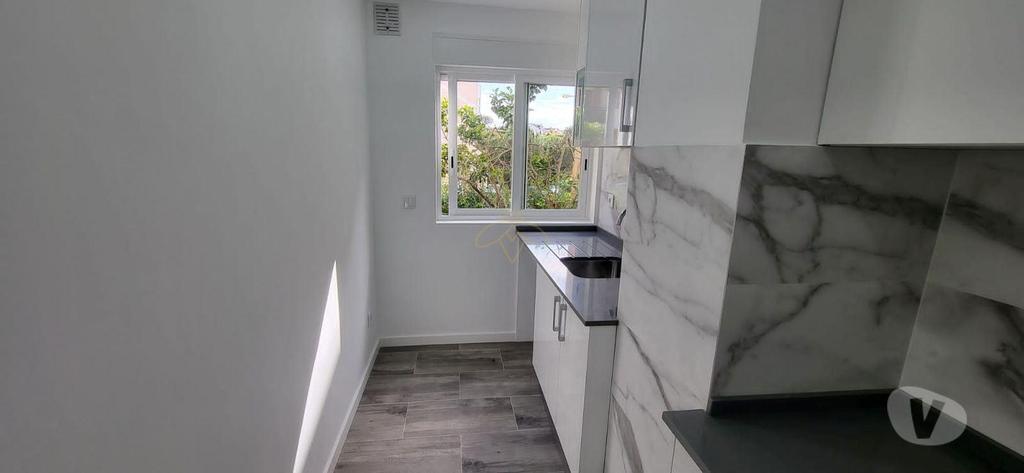 Apartamentos a venda Sintra - Fotos para Apartamento T2 remodelado para venda em Rio de Mouro, Sintra
