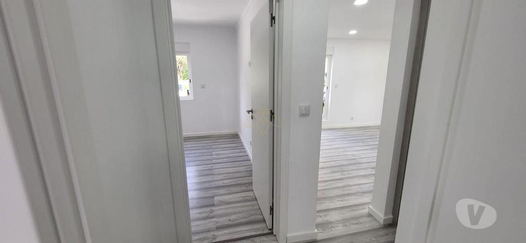 Apartamentos a venda Sintra - Fotos para Apartamento T2 remodelado para venda em Rio de Mouro, Sintra