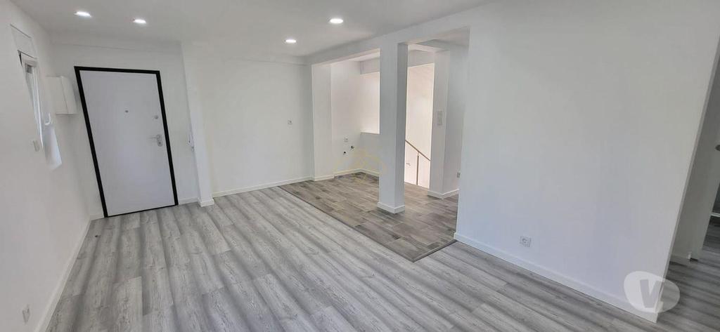 Apartamentos a venda Sintra - Fotos para Apartamento T2 remodelado para venda em Rio de Mouro, Sintra
