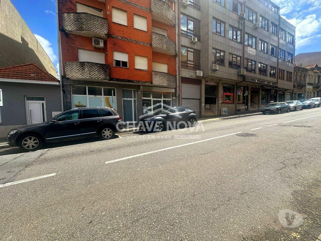Comprar Loja Vila Nova de Gaia - Fotos para Loja Comercial Armazém em Mafamude (Soares dos Reis)