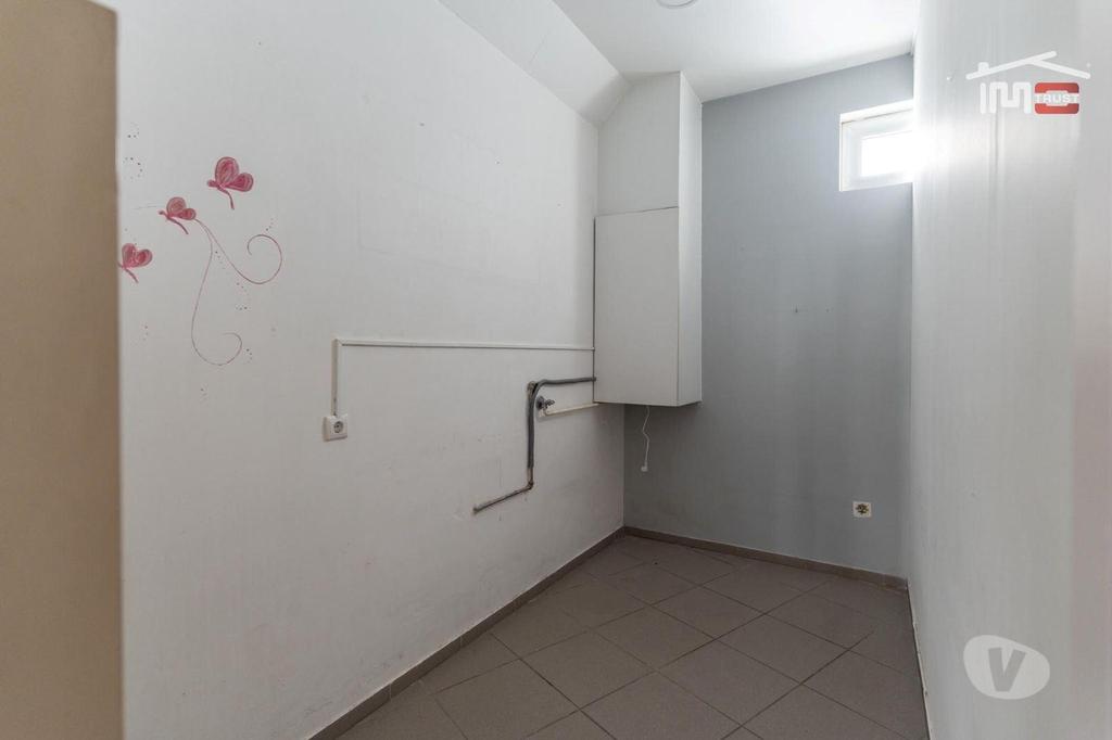 Comprar Loja Marinha Grande - Fotos para Espaço Comercial com 124 m2 na Marinha Grande