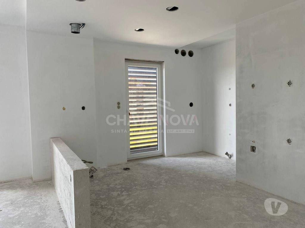 Apartamentos a venda Aveiro - Fotos para Aveiro-Apartamento T4 duplex NOVO em Sta Joana (AVR 00483)