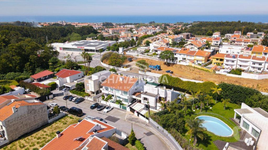 Apartamentos a venda Vila Nova de Gaia - Fotos para Moradia Isolada V3 c Piscina em Gulpilhares (Francelos)