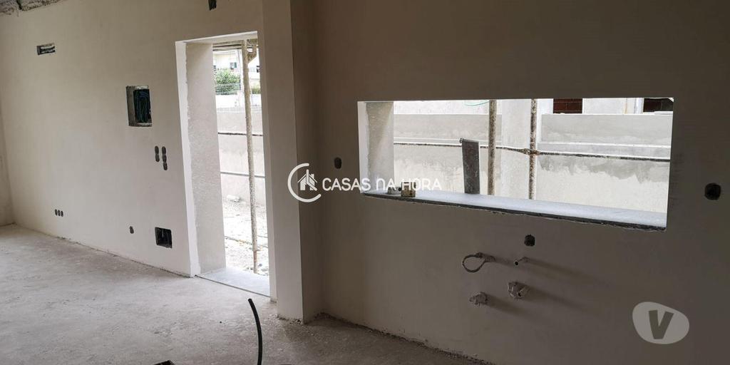 Apartamentos a venda Seixal - Fotos para Moradia Bifamiliar com piscina em Pinhal General
