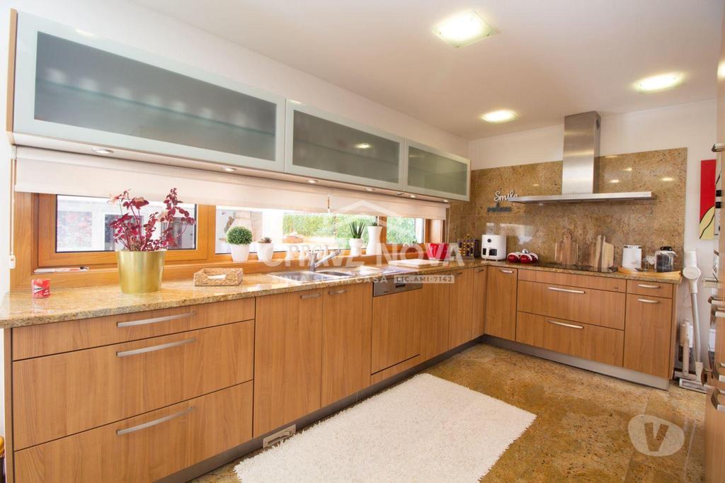 Apartamentos a venda Maia - Fotos para Maia-Moradia V3+Salão(Convívio),Jacúzi-Como NOVA (MAD 01727)