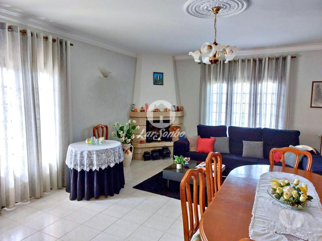 Apartamentos a venda Barcelos - Fotos para Barcelos-Moradia Individual com Piscina (265-M-01325)