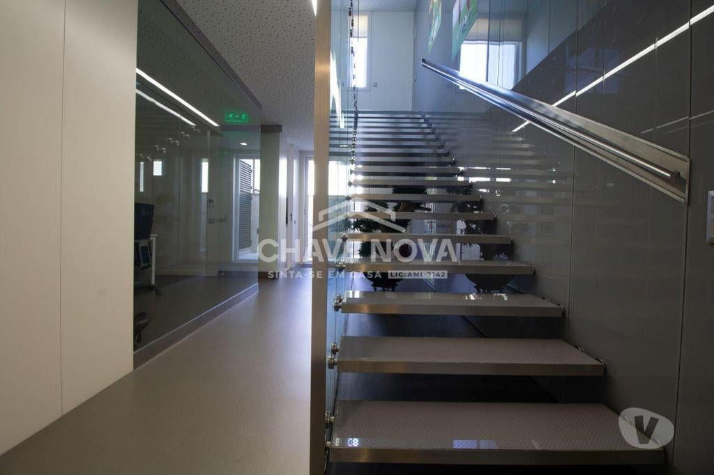 Apartamentos a venda Porto - Fotos para Moradia Independente na Avenida Marechal Gomes da Costa - Porto