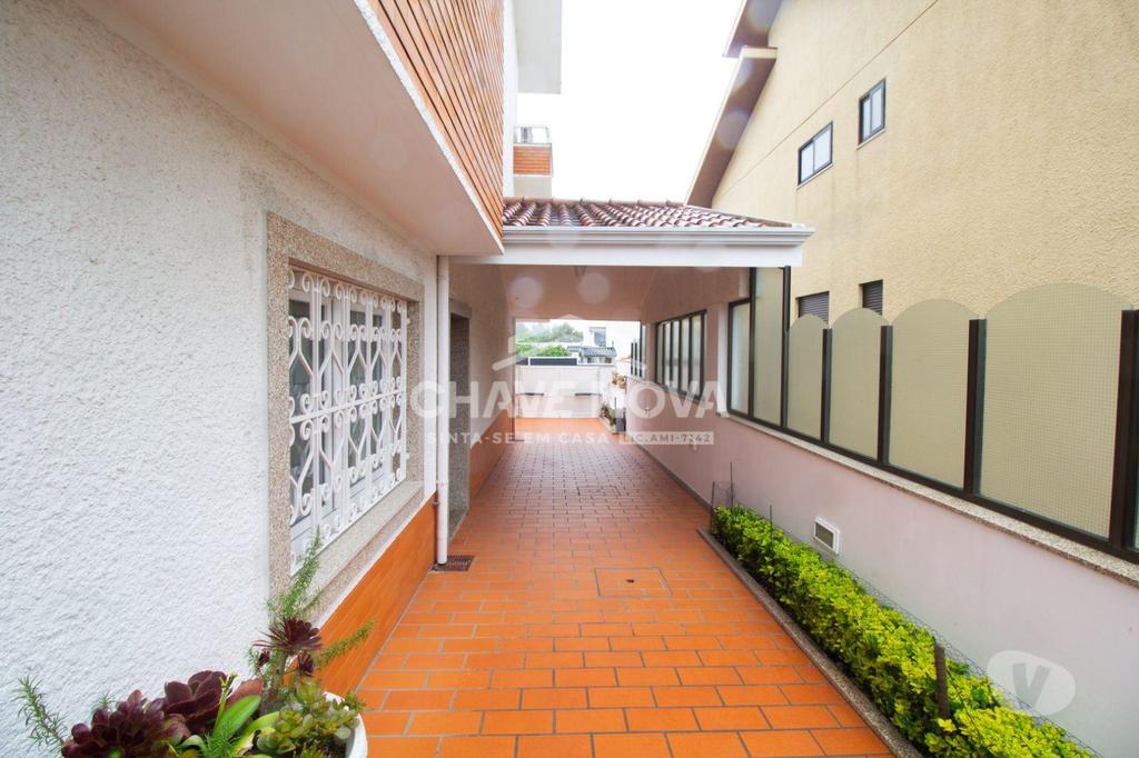 Apartamentos a venda Gondomar - Fotos para Gondomar-Moradia V4 + 1 (luz direta) + Salão Convívio (MAD 01733)