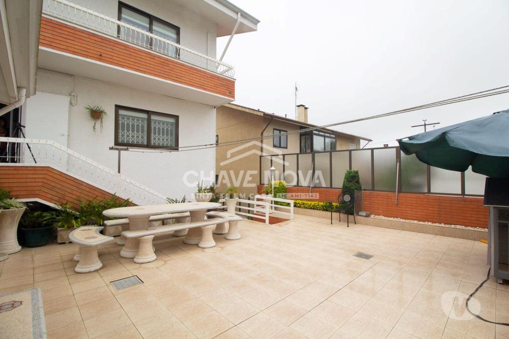Apartamentos a venda Gondomar - Fotos para Gondomar-Moradia V4 + 1 (luz direta) + Salão Convívio (MAD 01733)