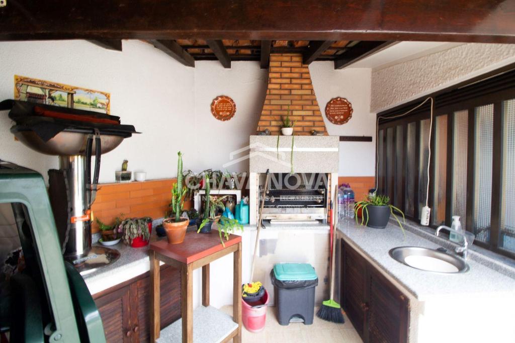 Apartamentos a venda Gondomar - Fotos para Gondomar-Moradia V4 + 1 (luz direta) + Salão Convívio (MAD 01733)