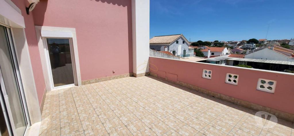 Apartamentos a venda Almada - Fotos para Moradia Isolada Nova na Charneca da Caparica para venda!
