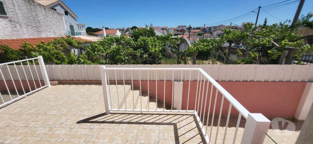 Apartamentos a venda Almada - Fotos para Moradia Isolada Nova na Charneca da Caparica para venda!