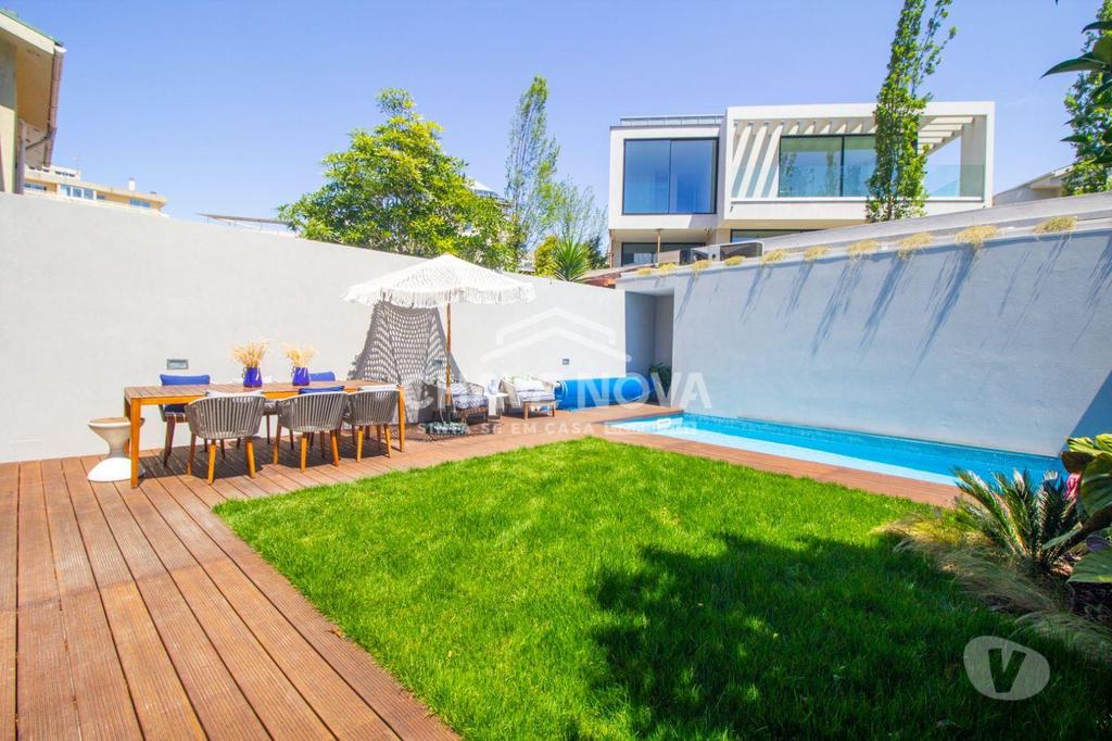 Apartamentos a venda Porto - Fotos para Moradia T4 próxima à Avenida da Boavista com piscina e jardim