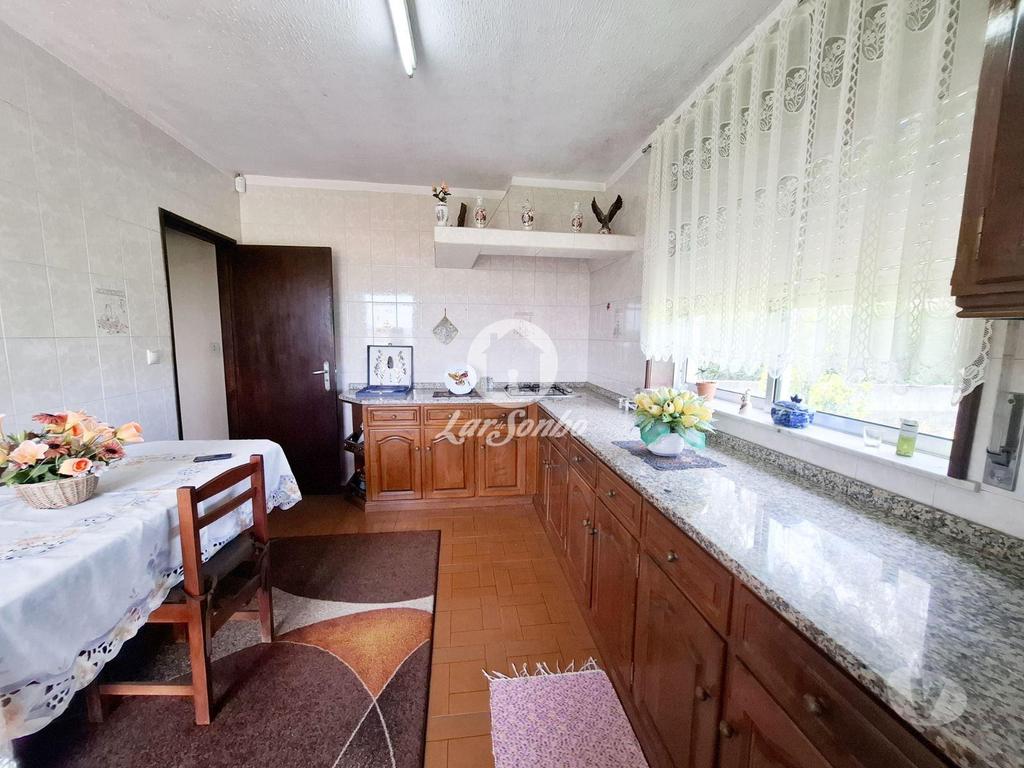 Apartamentos a venda Póvoa de Varzim - Fotos para Moradia individual com terreno de 2.753m2 em Rates, Póvoa de