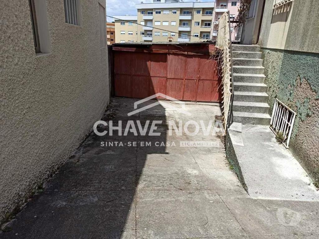 Apartamentos a venda Gondomar - Fotos para Moradia T3 para remodelar, com projeto aprovado p construção de
