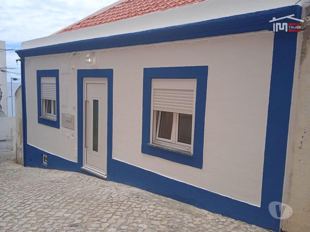 Apartamentos a venda Sesimbra - Fotos para Moradia Renovada T2 em Banda c Cave, Coz. Equipada - Sesimbra