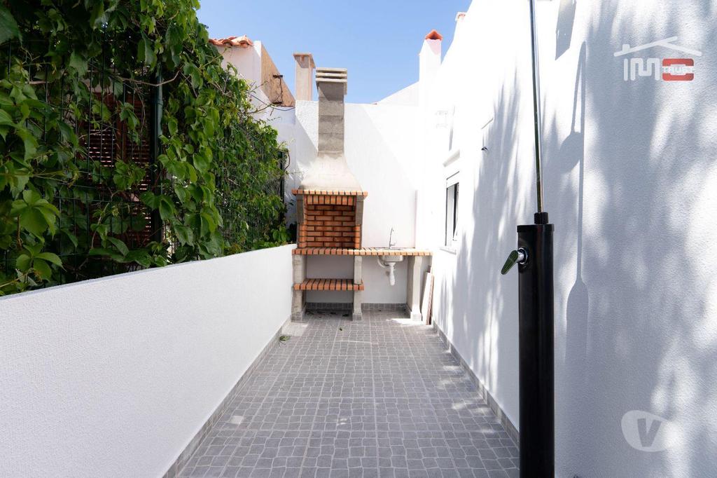 Apartamentos a venda Sesimbra - Fotos para Sesimbra-Moradia a 2 min a pé da praia (8-M-000060)