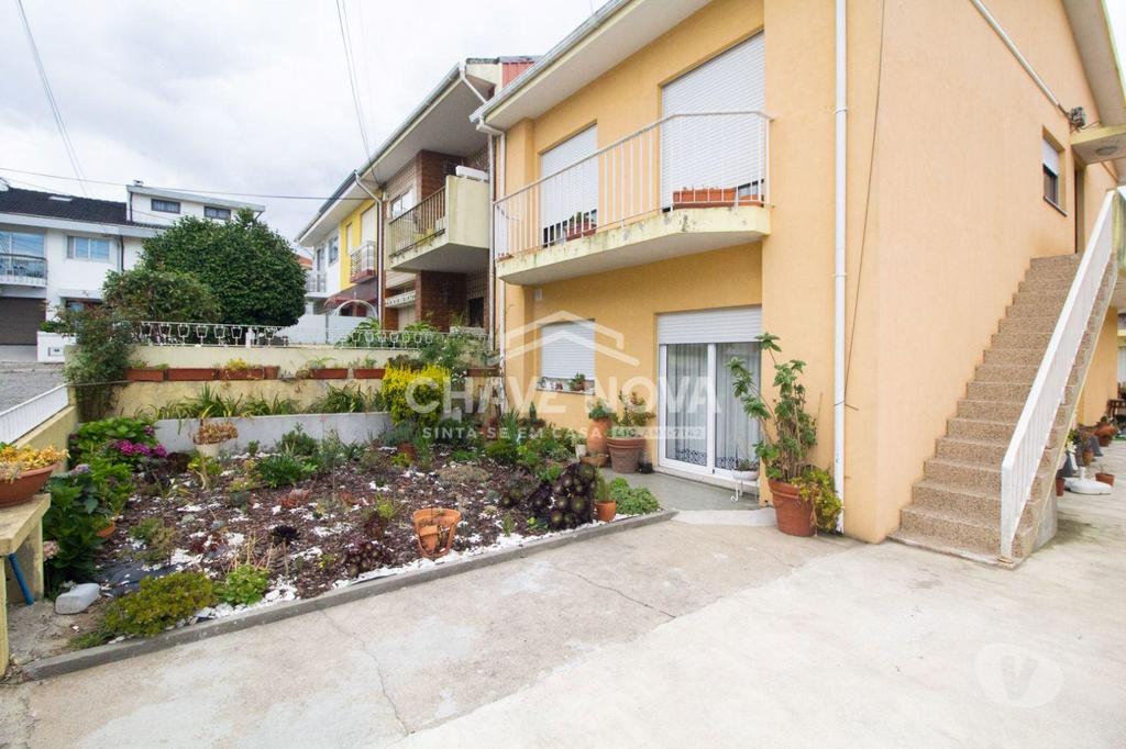 Apartamentos a venda Vila Nova de Gaia - Fotos para Vila-nova-de-gaia-Andar Moradia V3 na Madalena (GN 01939)