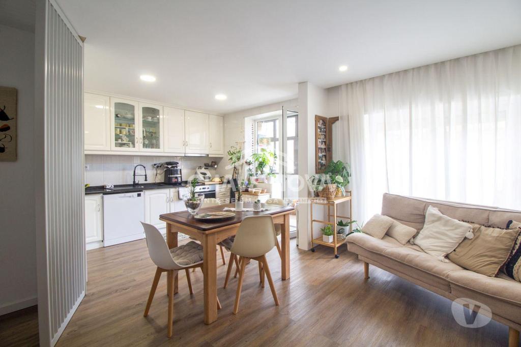 Apartamentos a venda Vila Nova de Gaia - Fotos para Vila-nova-de-gaia-Andar Moradia V3 na Madalena (GN 01939)