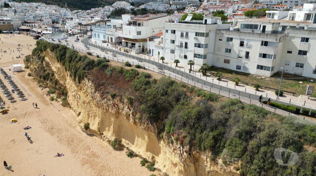 Apartamentos a venda Albufeira - Fotos para Apartamento T2 com Vista Mar a 1 Minuto da Praia dos Pescadores