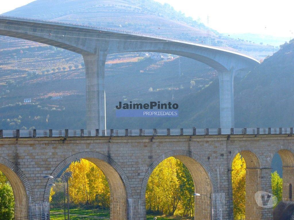 Apartamentos a venda Peso da Régua - Fotos para Moradia estilo antigo, V4, vista rio Douro. Portugal, Peso da