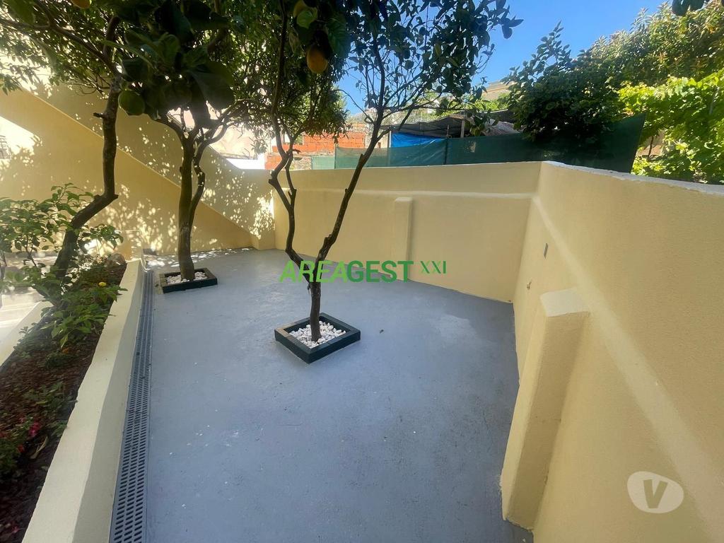 Apartamentos a venda Sintra - Fotos para Apartamento T4 remodelado com quintal para venda, em Queluz