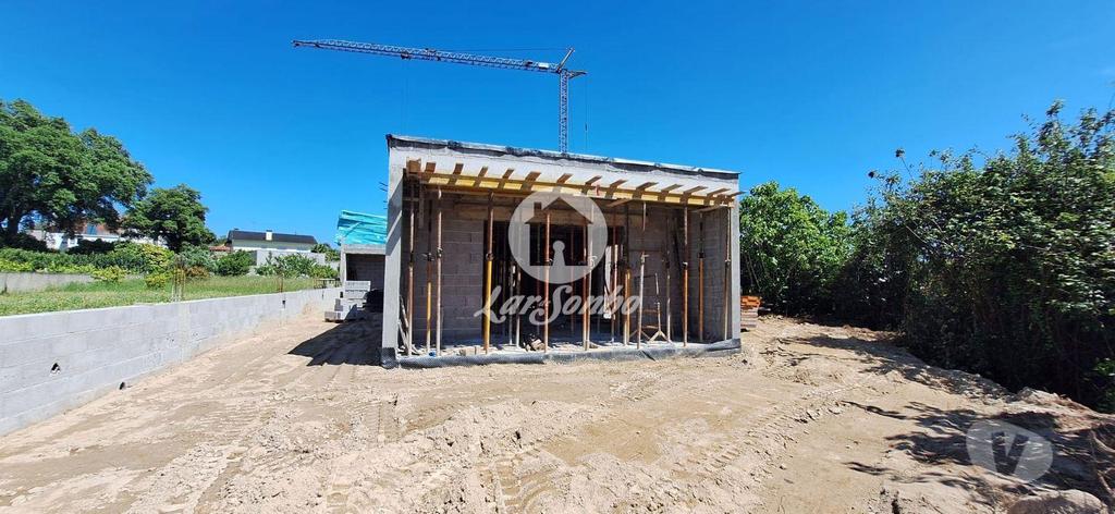 Apartamentos a venda Viana do Castelo - Fotos para Moradia T3 Térrea Nova em Construção (265-M-01526)