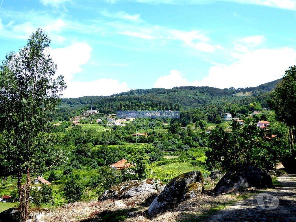 Terrenos Ponte de Lima - Fotos para Terreno urbano p construção de MORADIA de cave e r chão. Ponte