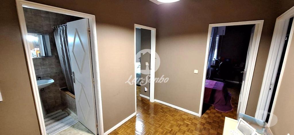 Apartamentos a venda Barcelos - Fotos para Barcelos-Apartamento T4 com garagem em Barcelos (265-A-01531)