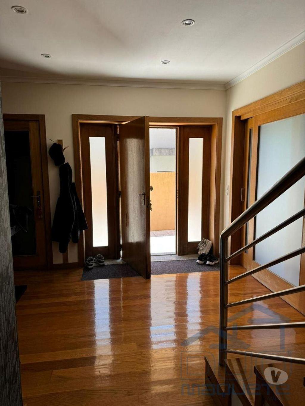 Apartamentos a venda Matosinhos - Fotos para Matosinhos-Moradia Lavra (014 24)