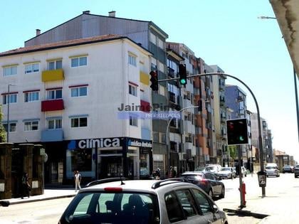 Venda Loja - Fotos para Arrenda-se Loja de r chão, próxima rua Boavista. Portugal, Porto.