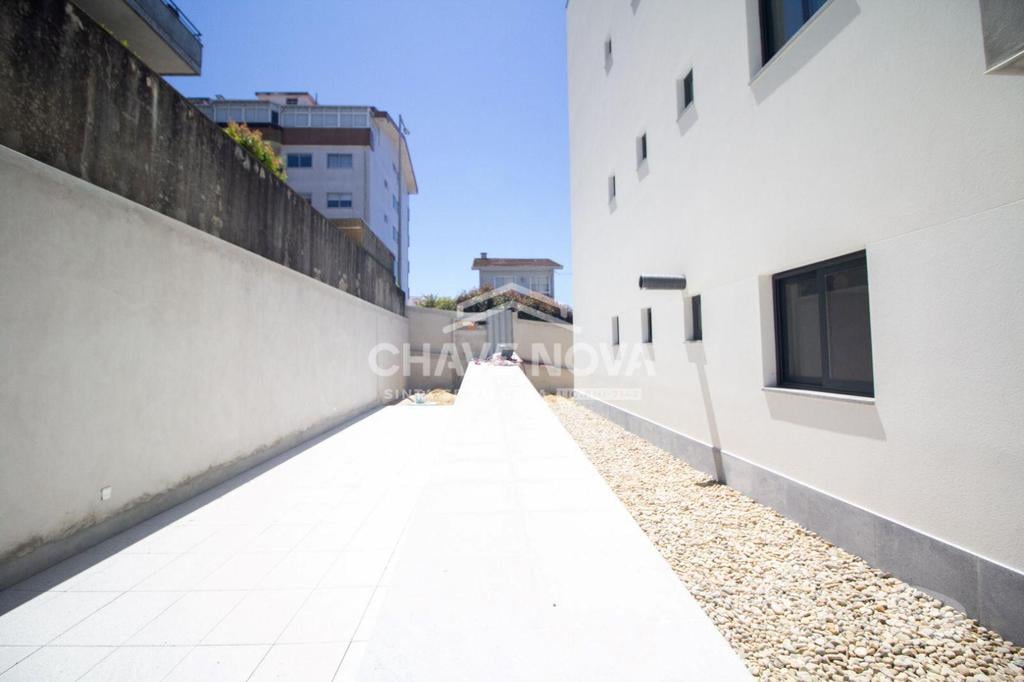 Apartamentos a venda Vila Nova de Gaia - Fotos para T3 NOVO - último piso - 3 frentes - vistas mar - garagem BOX 3
