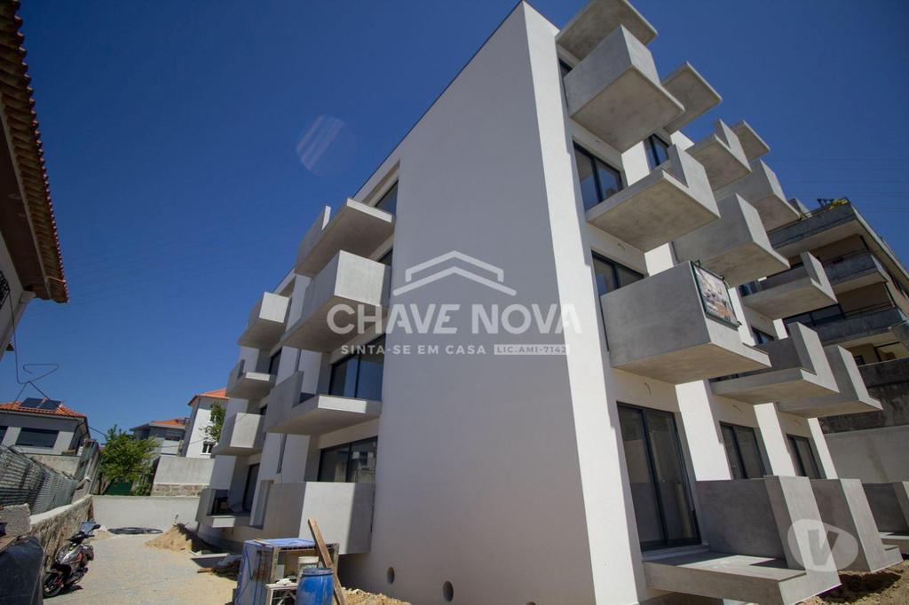 Apartamentos a venda Vila Nova de Gaia - Fotos para T3 NOVO - último piso - 3 frentes - vistas mar - garagem BOX 3