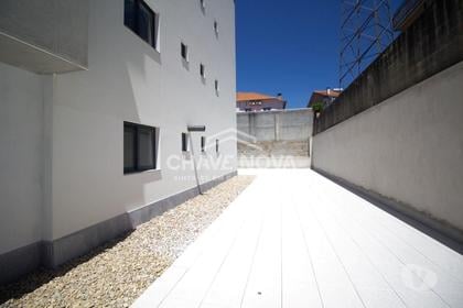 Casas a venda - Fotos para T3 NOVO - último piso - 3 frentes - vistas mar - garagem BOX 3